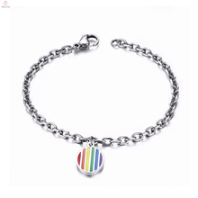 Bracelet de bijoux fermoir gay pride en acier inoxydable avec des charmes arc-en-ciel